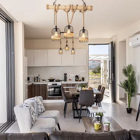 Hestia Seaside B6 فيلة