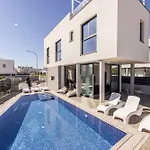 Hestia Seaside B6 *
