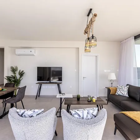 Hestia Seaside B6 וילה