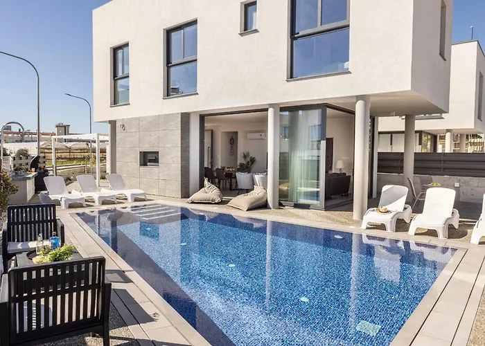 Hestia Seaside B6 Villa